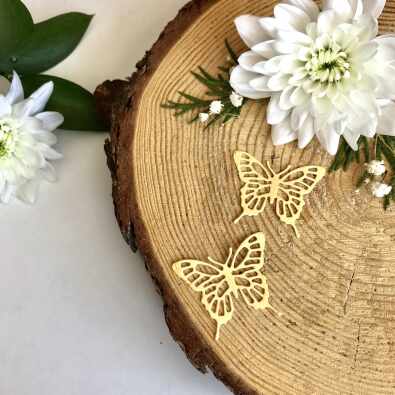 Вырубка "Бабочка "Butterfly", золотой перламутр, штука (39*33 мм) Вырубка "Бабочка "Butterfly", золотой перламутр, штука (39*33 мм)
